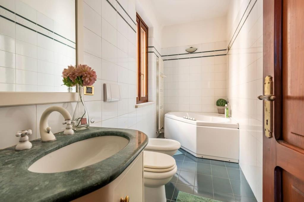 Apartment Under The Basilica Of Sant'Andrea Mantova Exteriér fotografie